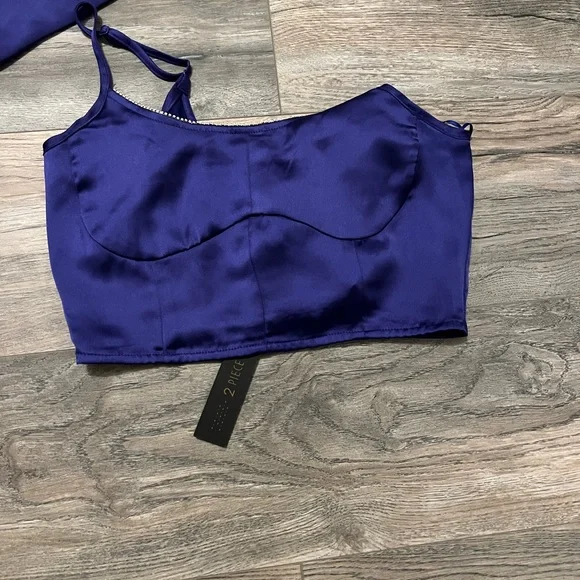 NWT House of Harlow Satin Two Piece Set Size S - Picture 2 of 9